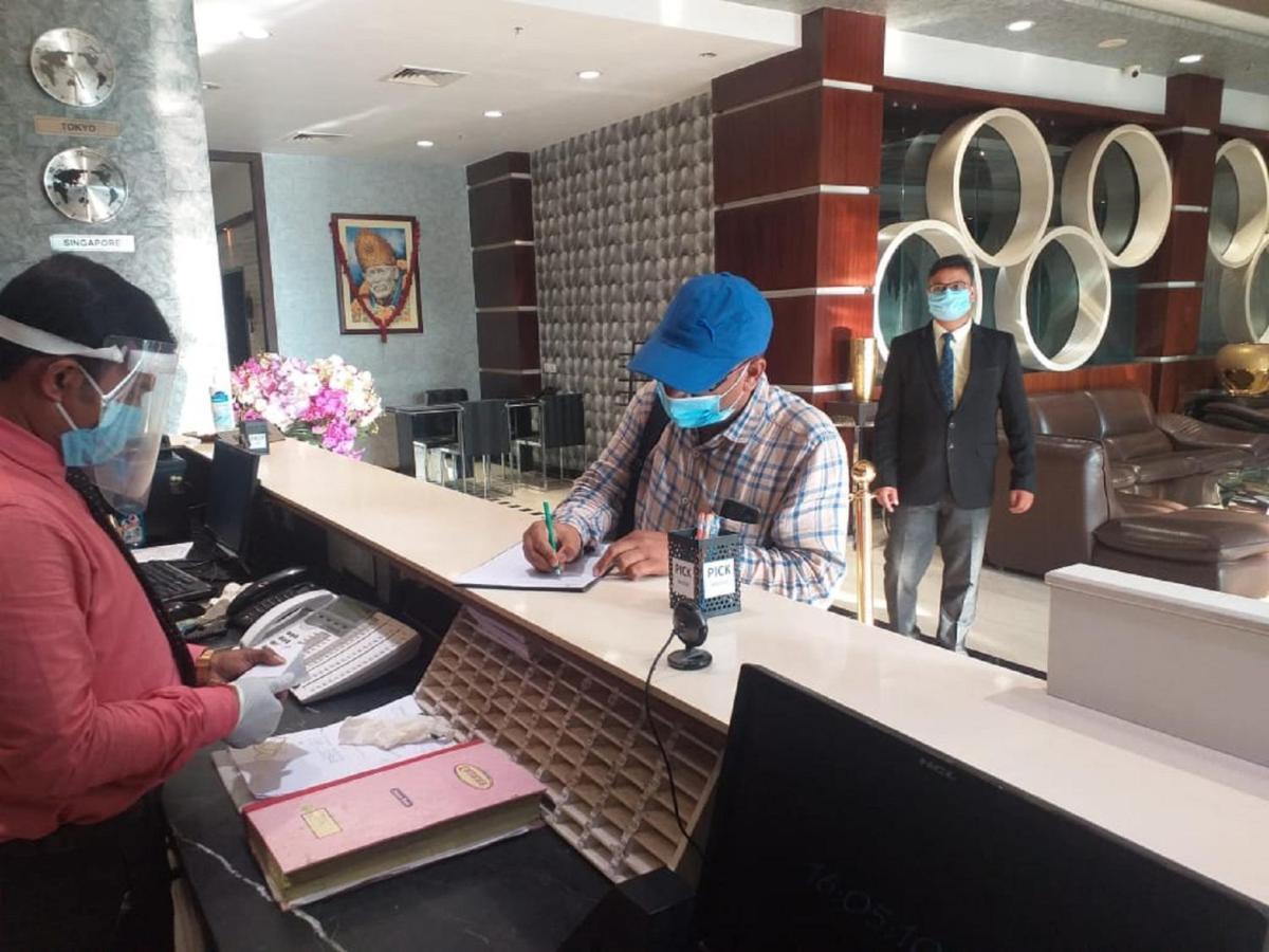 בובנשוואר Hotel Sandy'S Tower מראה חיצוני תמונה