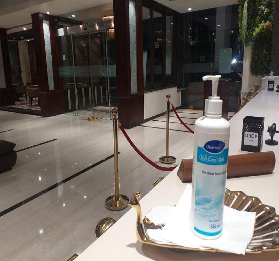 בובנשוואר Hotel Sandy'S Tower מראה חיצוני תמונה