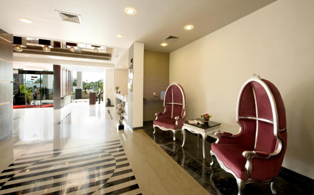 בובנשוואר Hotel Sandy'S Tower מראה חיצוני תמונה